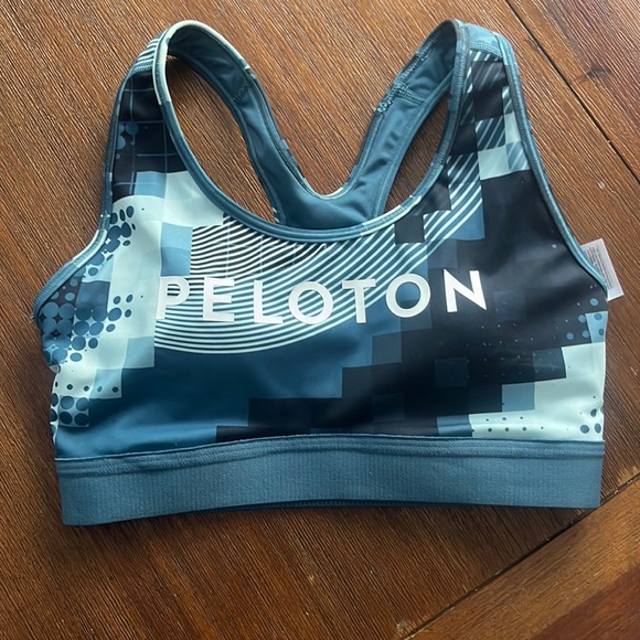 NWT Adidas Peloton Sports Bra - Picture 1 of 2